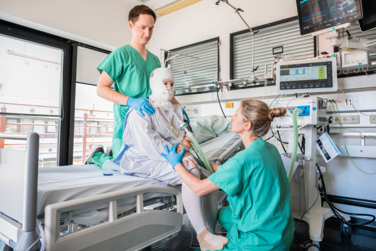 Recrutitng Physio OIM4-4